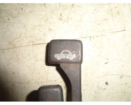 Ручка открывания багажника Mitsubishi Colt 1992-1996 ()- купить на ➦ А50-Авторазбор по цене 300.00р.. Отправка в регионы.